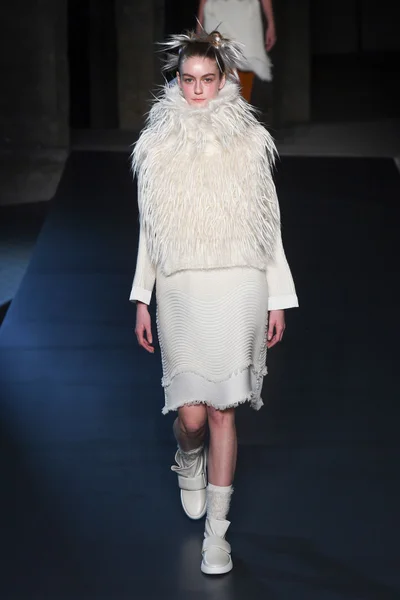 Look 5
